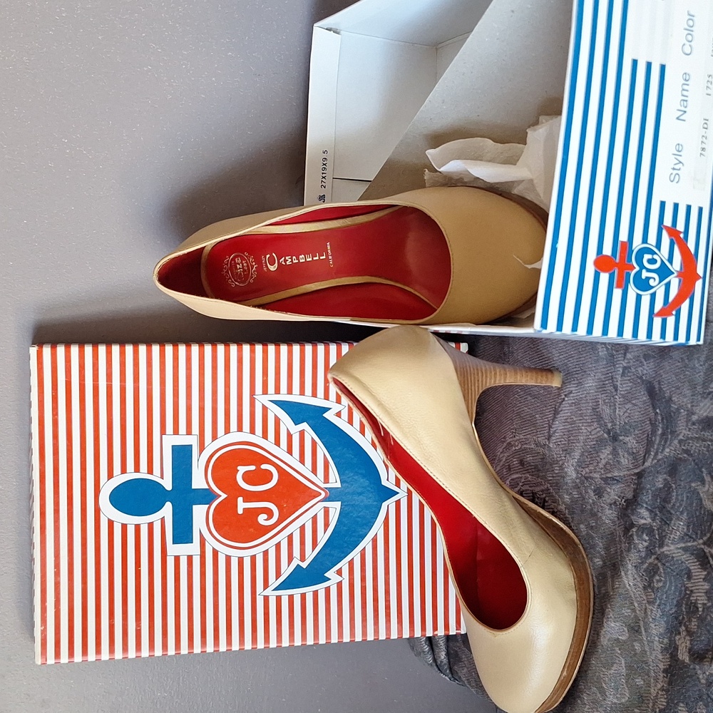 Jeffrey Campbell  tan heels size 7.5  gently used